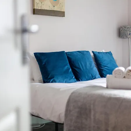 Stylish Chic Retreat: 1-Bed, Near Canary Wharf Londres Extérieur photo